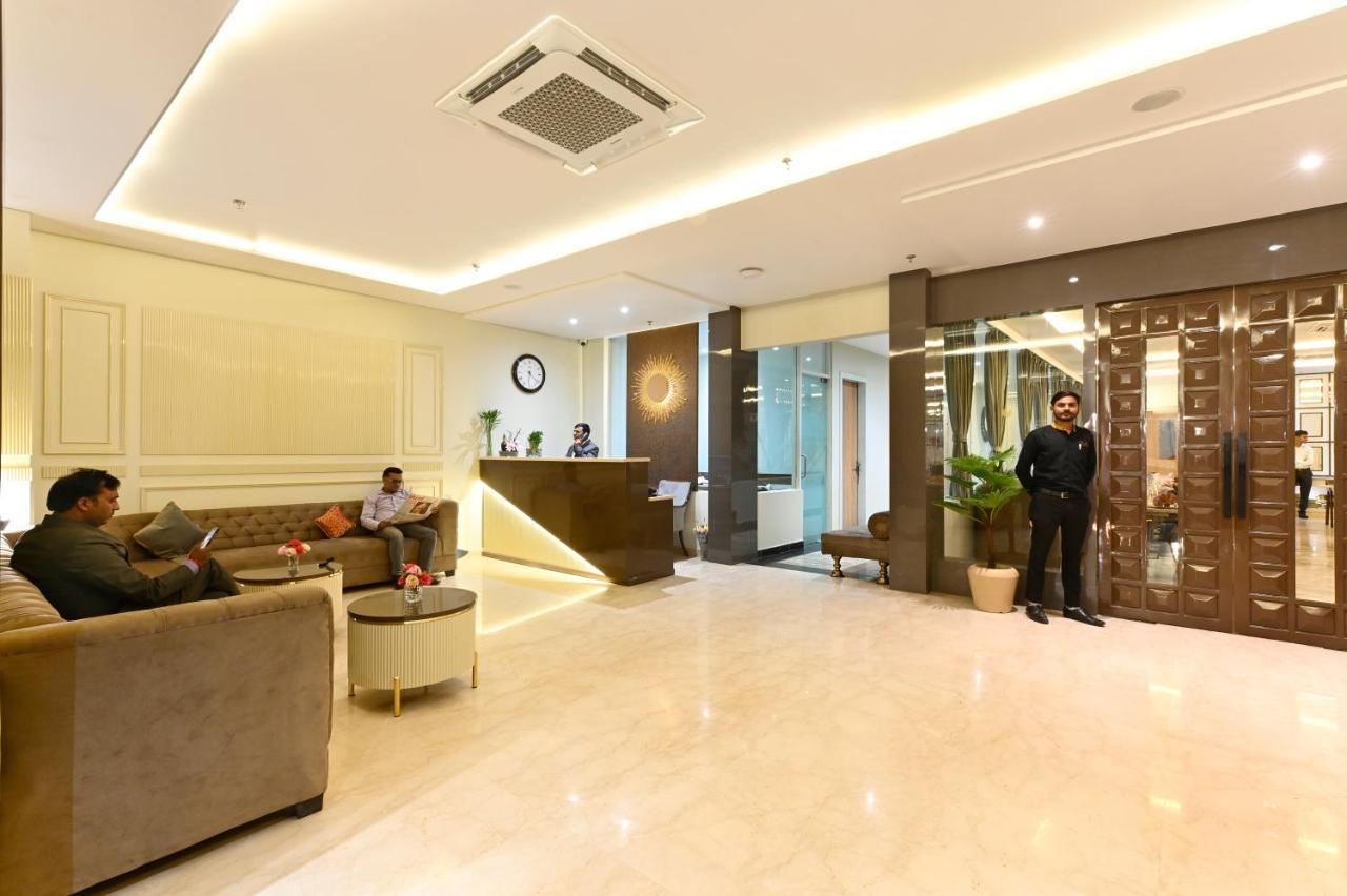 Hotel Avalon Palms Agra Agra  Exterior foto
